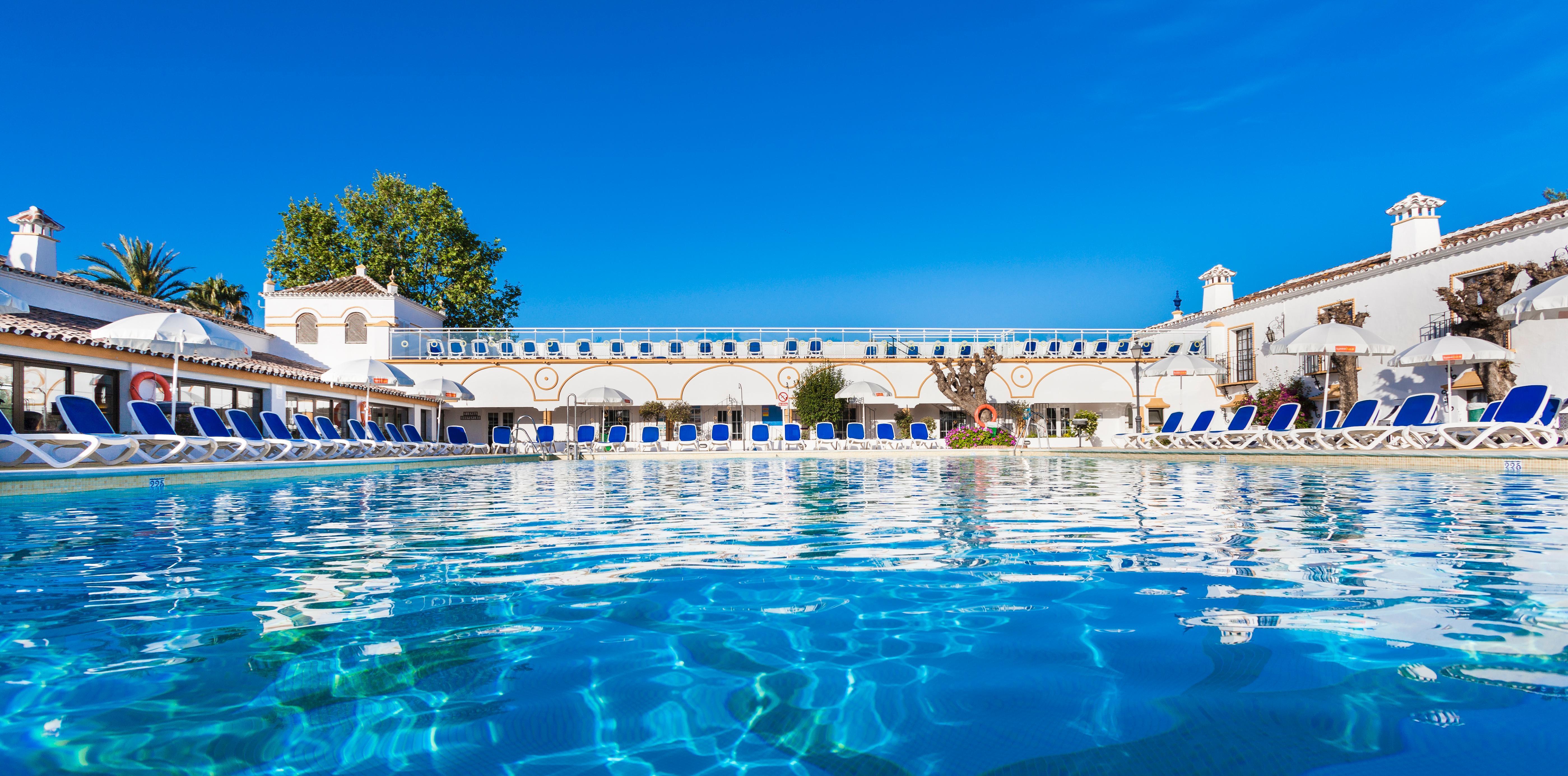 ホテル Globales Cortijo Blanco マルベーリャ エクステリア 写真